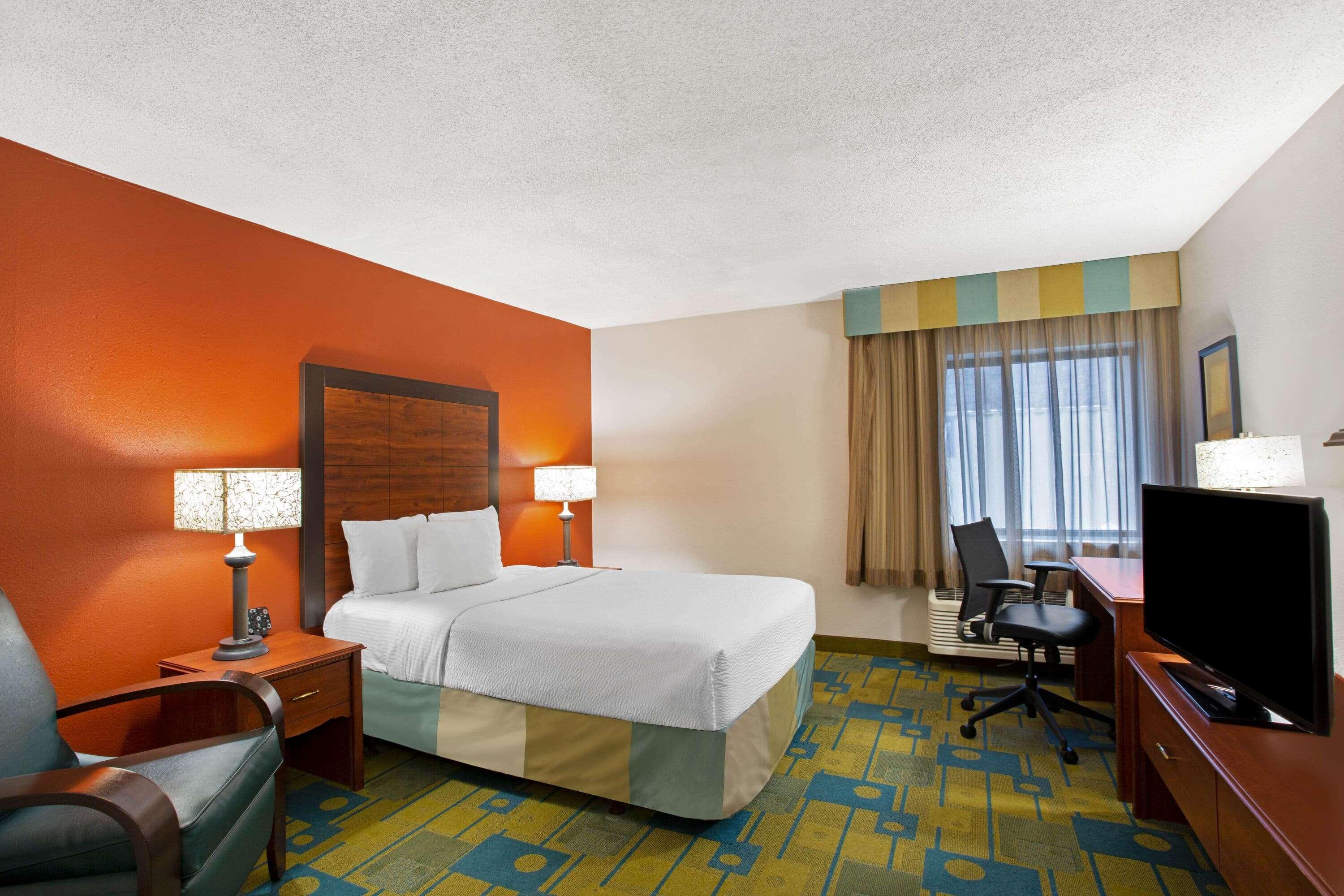 La Quinta Inn By Wyndham Auburn Worcester Exterior photo