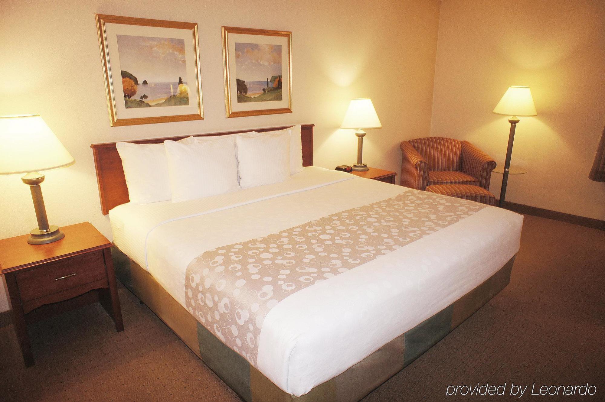 La Quinta Inn By Wyndham Auburn Worcester Exterior photo
